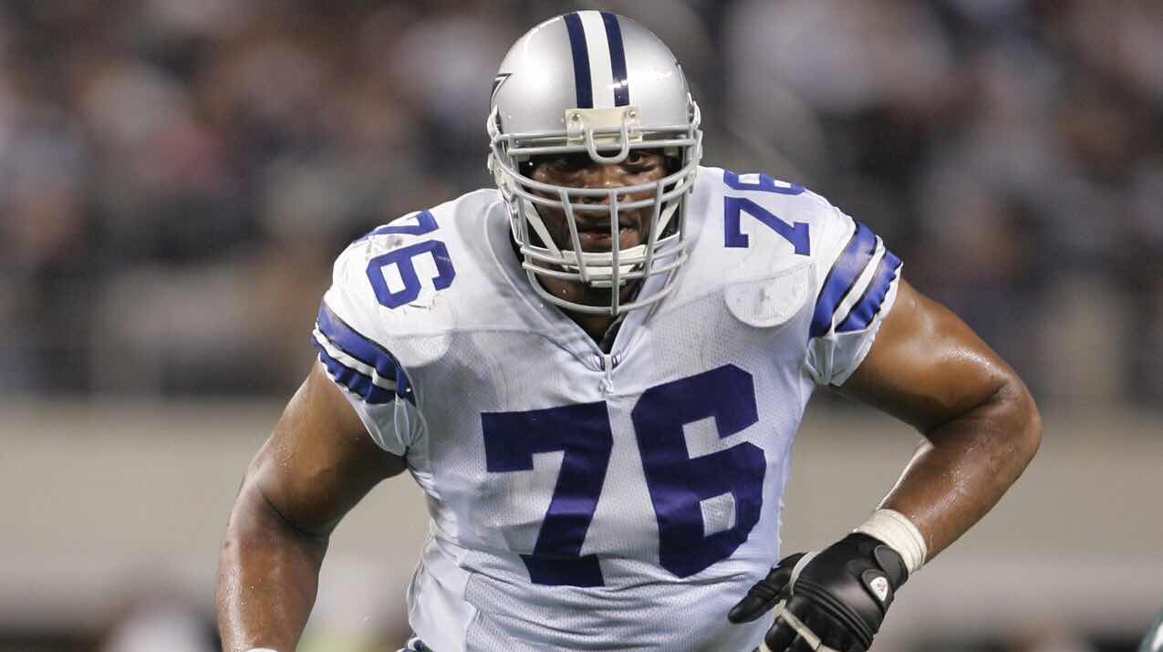 Happy birthday to former offensive lineman Flozell Adams!!! 