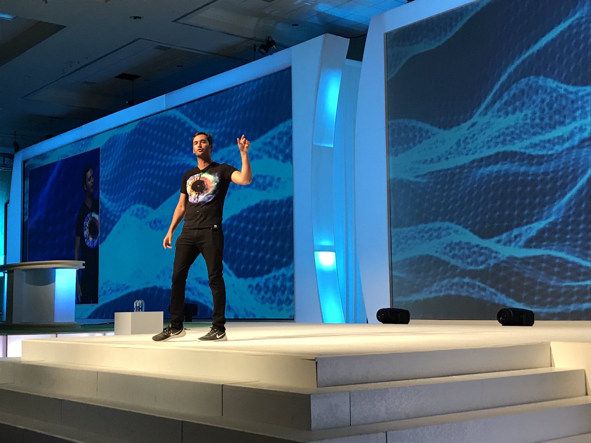 qlik's tweet photo. "We have nothing to fear about AI: it's an appendage of the human experience." @JasonSilva #Qonnections https://t.co/tUoj9blTgG