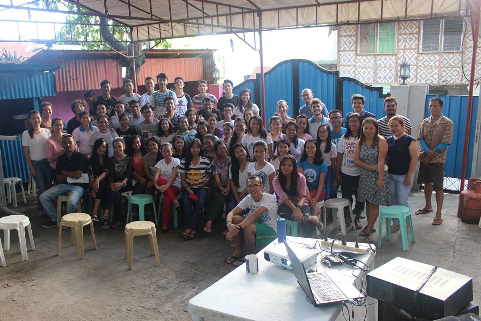 passerellesNume's tweet image. Interactive &amp;amp; unique @Sonic_Pi Coding Class for our 1st year students in the #Philippines. Kudos to all! #MusicCoding #SummerClass