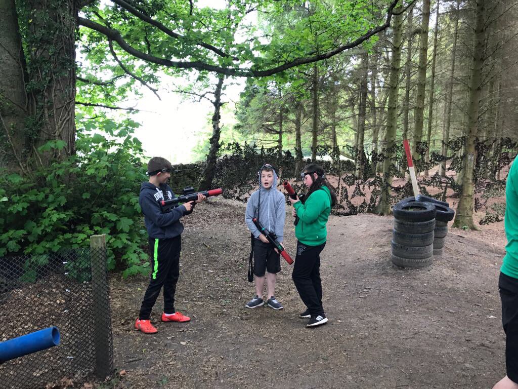 whitdale_ps's tweet photo. The Duff-Eaters protecting their president! #p7camp #laserchallenge #protect https://t.co/XrbZUUugyJ