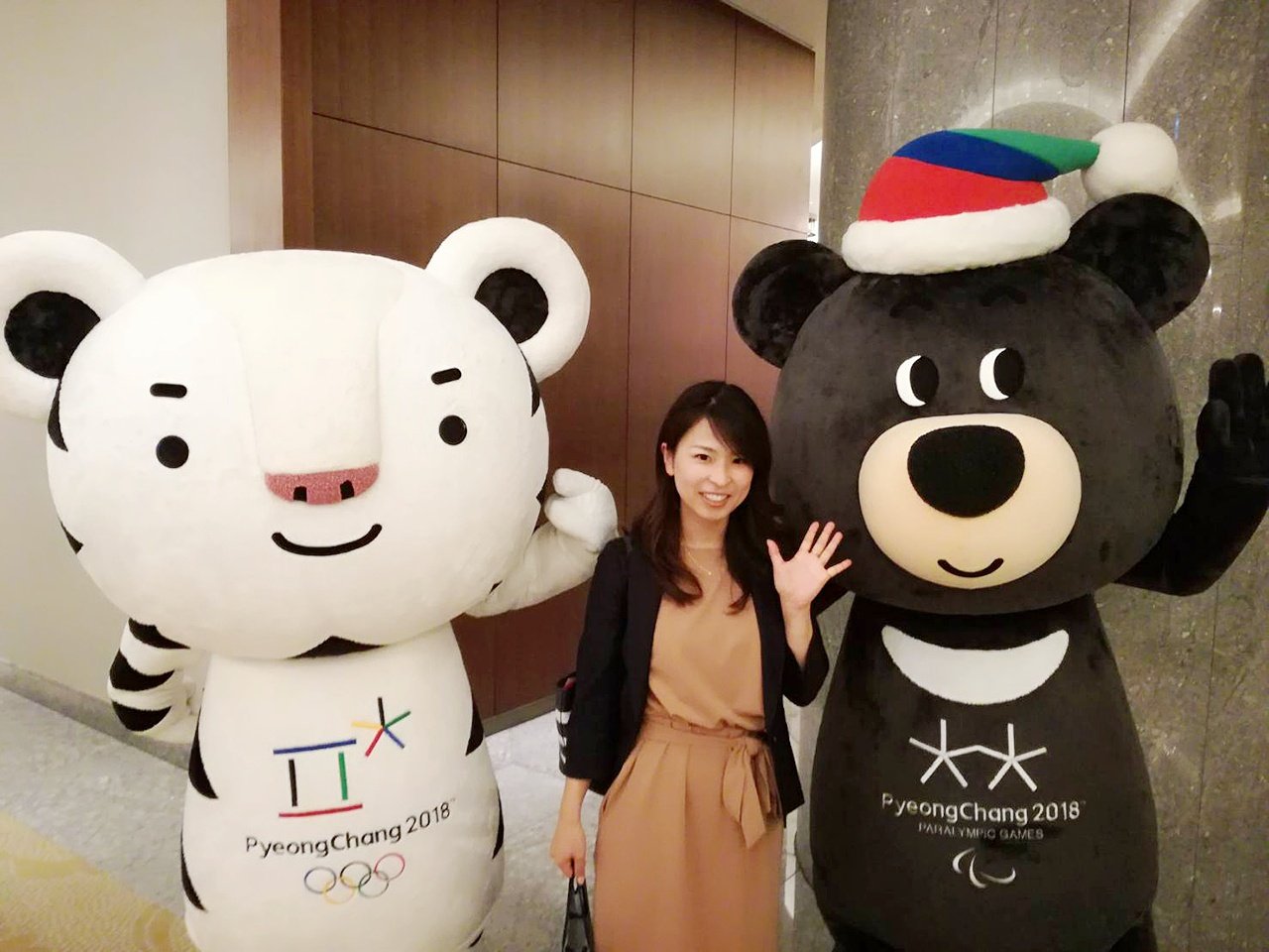 841 Yayoi K 平昌オリンピック パラリンピックのマスコット スホラン 左 とバンダビ 右 韓国 東アジア 平昌冬季オリンピック 国際交流 T Co Qbt27jrgku Twitter