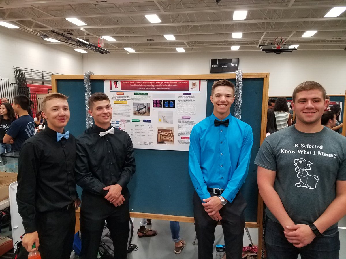 EKcoachlowe's tweet photo. EK is the place to be for STEM. #EKstemfair https://t.co/51HyH7aRSo