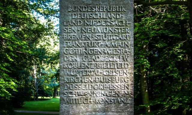 cschaeferhoff's tweet image. #Discover Berlin with its #Stone Letters buff.ly/2pvaKbg via @Berlin_Type #travel #typography #Berlin #letters