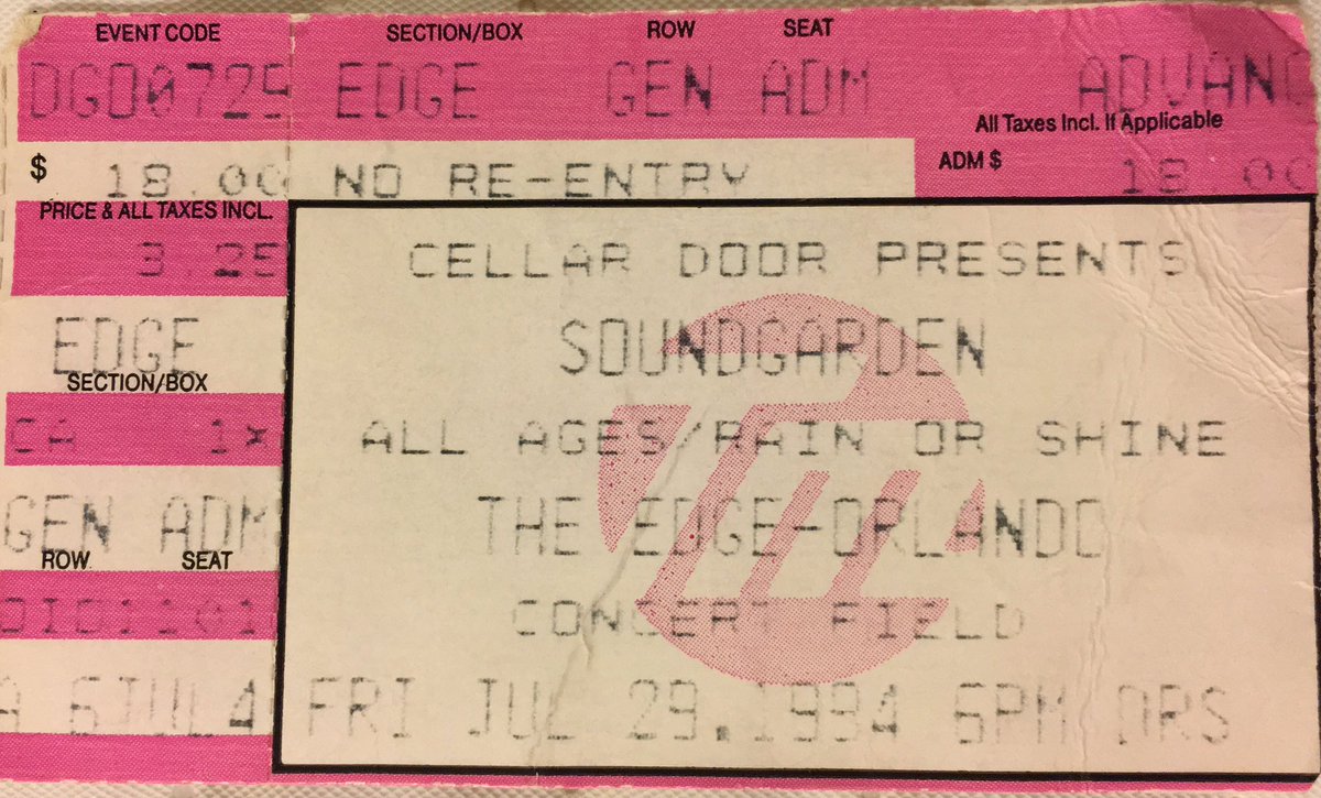 freshovaagain's tweet photo. @soundgarden @chriscornell R.I.P Chris 🙏🏾❤️✊🏾#soundgarden #audioslave #chriscornell #superunknown #blackholesun #spoonman #outshine #mywave https://t.co/SYo6yxf7bG