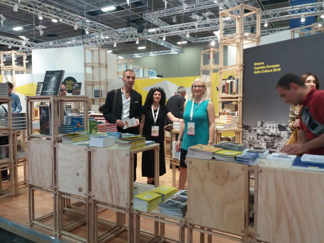 CRBasilicata's tweet photo. Il #CRBas ospita gli editori lucani al #SalTo30 @SalonedelLibro #matera2019 @frmollica https://t.co/ym65EQeQIp
