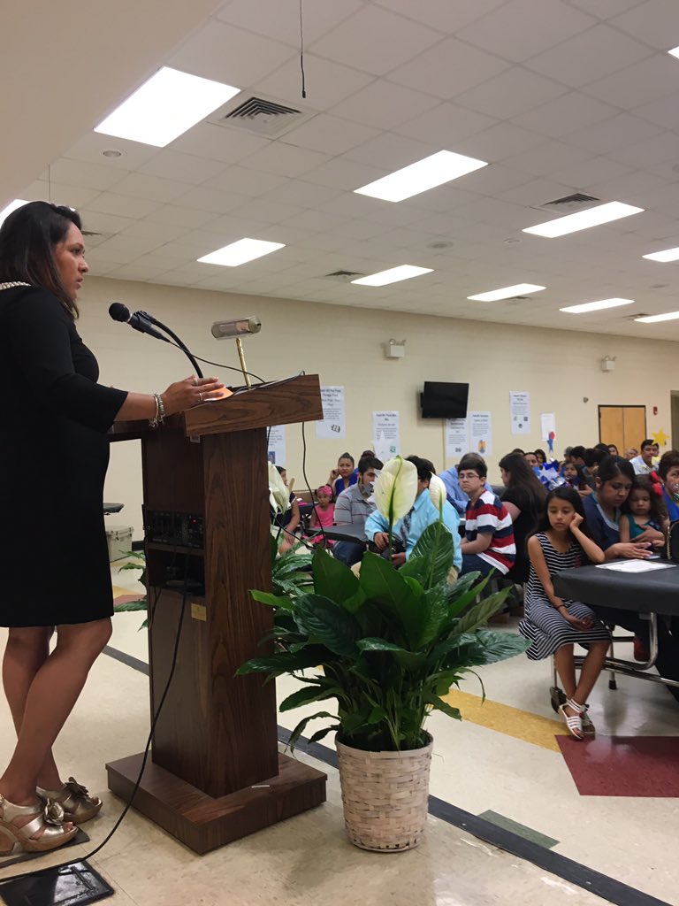 cwsosebee's tweet photo. Great attendance at our Blount County EL Awards Night! https://t.co/opdCLNVivq