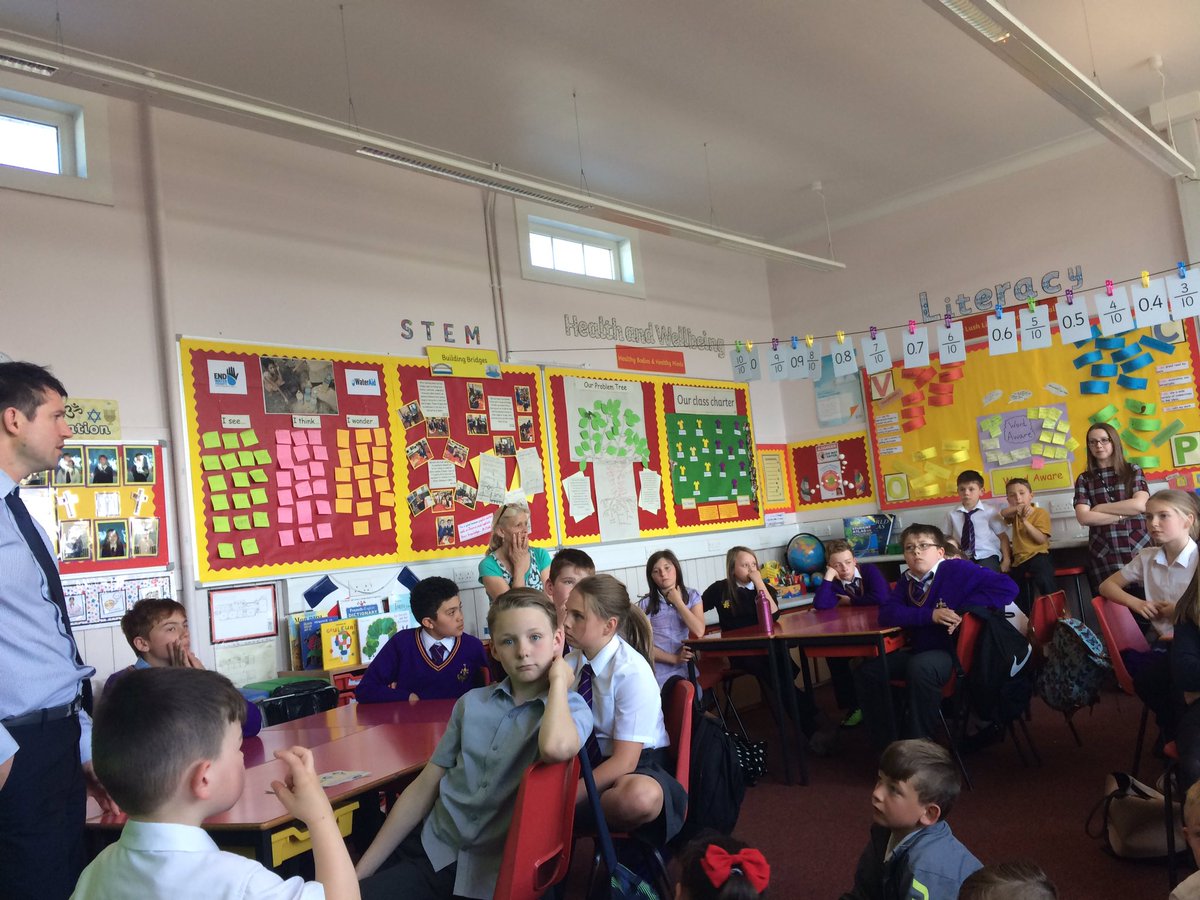 StCuthbertsPr's tweet photo. #Maybole500 We need your help! Please join us 9/6/17 to sing and/or 10/06/17 to make our float fabulous. Children planning together today! https://t.co/F8k0sP7gtP