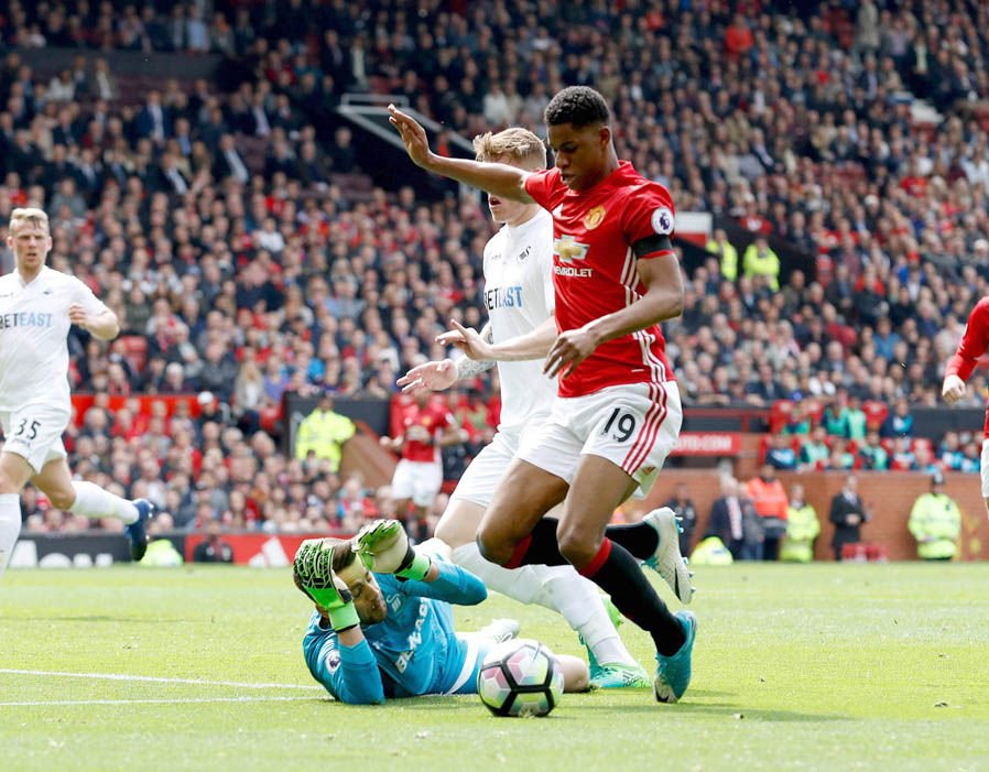 Footballtweet's tweet photo. The FA have confirmed that a two-match retrospective ban will be given to players found guilty of diving next season. https://t.co/Q5bu7POTNO