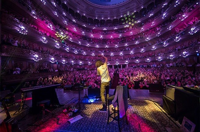 shinobinews's tweet photo. Noticias que te dejan sin palabras. 
Falleció #ChrisCornell... 
https://t.co/d1fwouJ67a https://t.co/ON96bM4V38