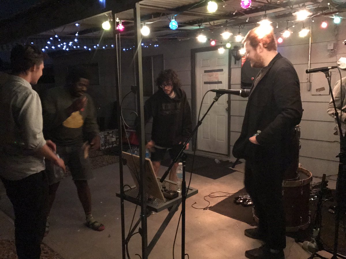 admgnz666's tweet photo. @kendama_odyssey lacing with @NnamdiOgbonnaya @ydocniruf and Nicky Bizznasty after the show at #Zarfest last night. Dama strength https://t.co/7HVpflbr7r