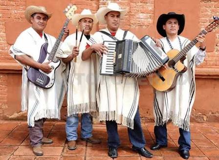 4th Annual Tianguis / Anti-Mall Holiday Craft Fair - La Peña Cultural Center
