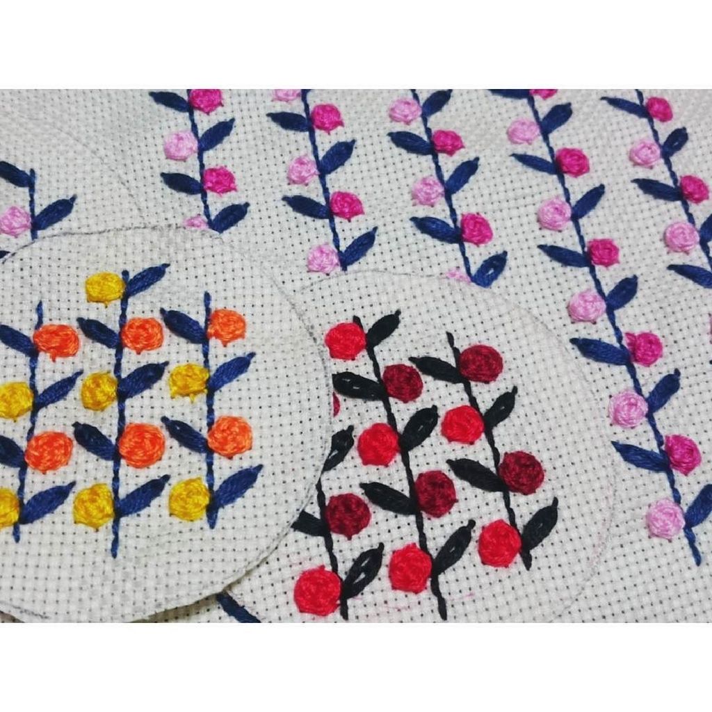 椿原桜果 スパイダーウェブローズステッチが楽しすぎて増殖中 戸塚刺繍 地刺し カウントステッチ 刺繍 スパイダーウェブローズステッチ 手作り フェリシモ クチュリエ Handmade Needlework Emb T Co 9hutpoeki9 T Co Byr2n3yoko 椿原桜果 スパイダーウェブローズステッチが楽しすぎて増殖中 戸塚刺繍 地刺し カウントステッチ 刺繍 スパイダーウェブローズステッチ 手作り フェリシモ クチュリエ Handmade Needlework Emb T Co 9hutpoeki9 T Co Byr2n3yoko