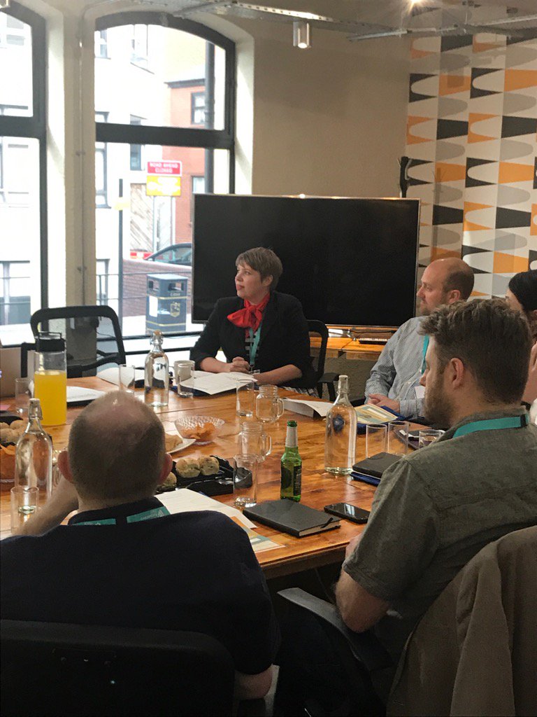 Ossyref's tweet image. Why your agency isn&apos;t growing and why it&apos;s probably your fault by @RubyStarTweet at tonight&apos;s @DigiRoundtable