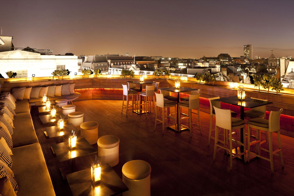 theofficialLL's tweet photo. Hurrah, the sun is shining! Here's London's best rooftop bars to celebrate: https://t.co/c8U1fpuF5S https://t.co/nYOJmAsEtj
