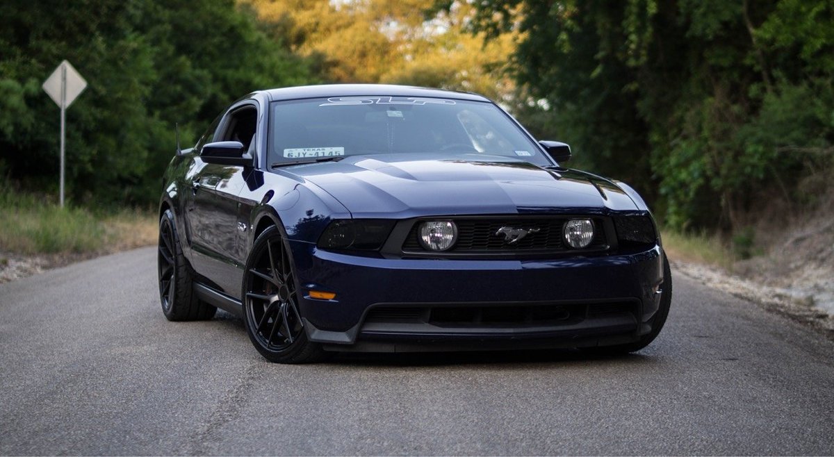 SLP_Performance's tweet image. Joseph M's Kona Blue SLP equipped 5.0 is looking great with our banner!
#SLPPerformance
