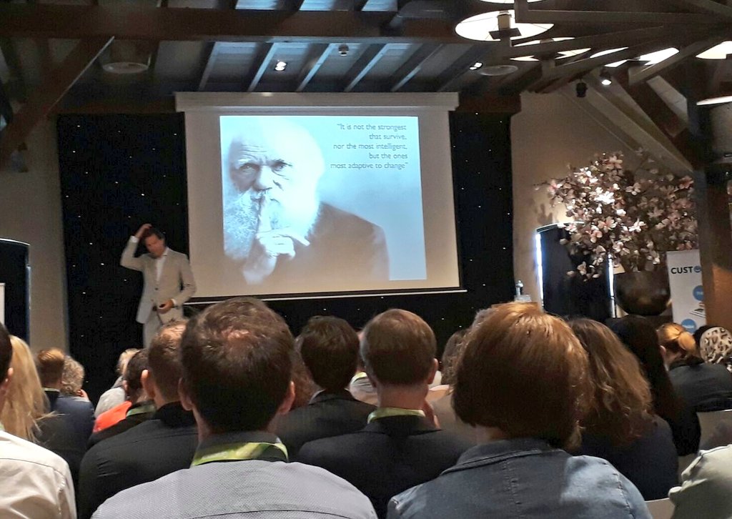 2Basics_NL's tweet photo. "Darwin heeft nog steeds gelijk." Inspiratie over customer & employee journey om klanten beter te ondersteunen. #NCCC2017 https://t.co/8KGp6vU4fy