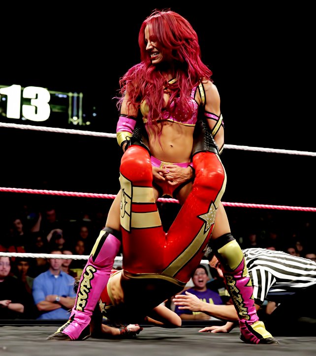 CataleyaBlankvk's tweet photo. #TBT One of the best matches Sasha vs Bayley
#TAKEOVER #NXT #TAKEOVERRESPECT #SashaBanks #Bayley #LegitBoss #Hugger https://t.co/LHsikRSRjh