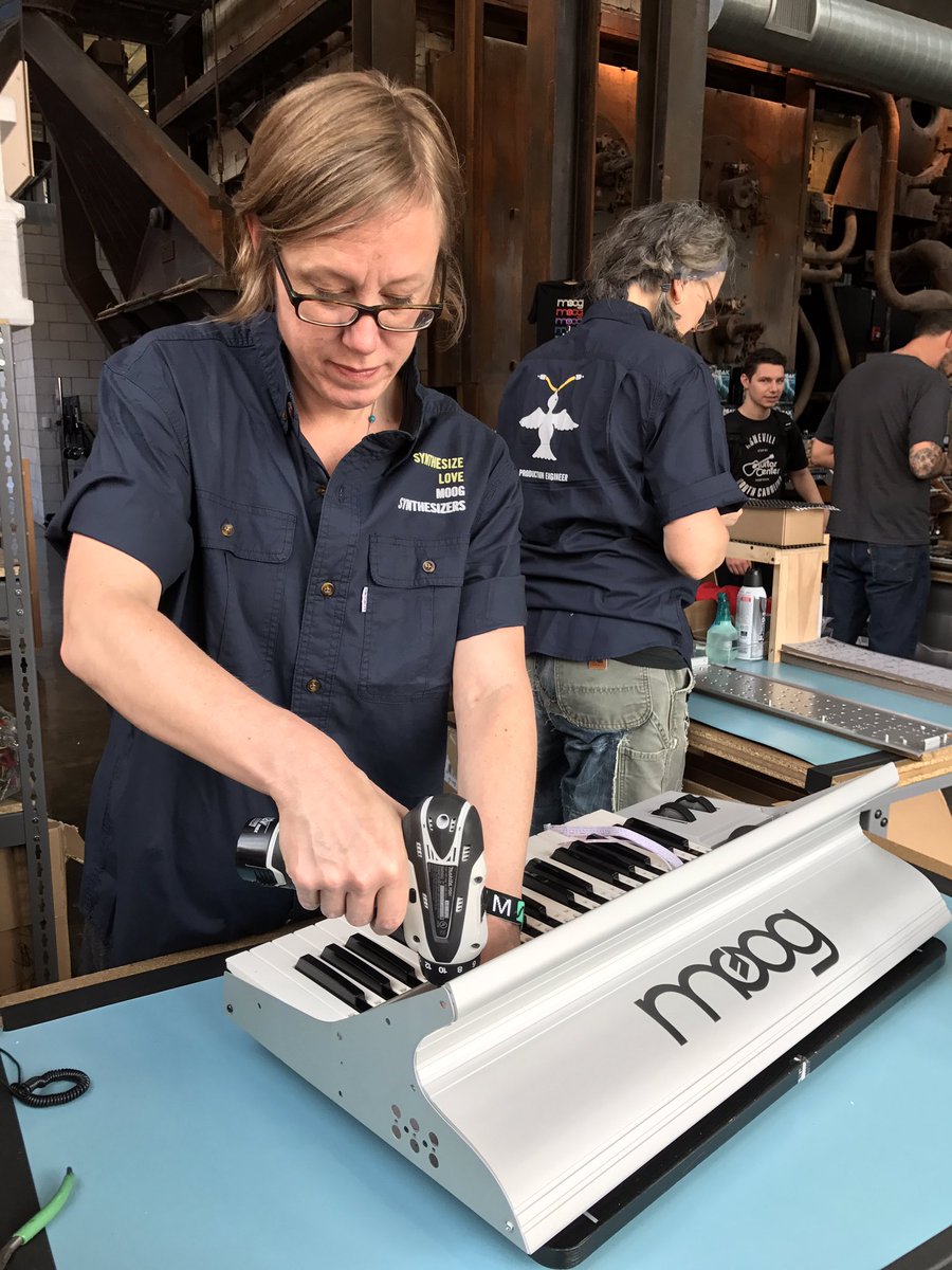 guitarcenter's tweet image. The #MoogStore by Guitar Center is now open! 🎛 Stop by if you're attending @Moogfest or check out our virtual store: bit.ly/Moogfest2017GC…