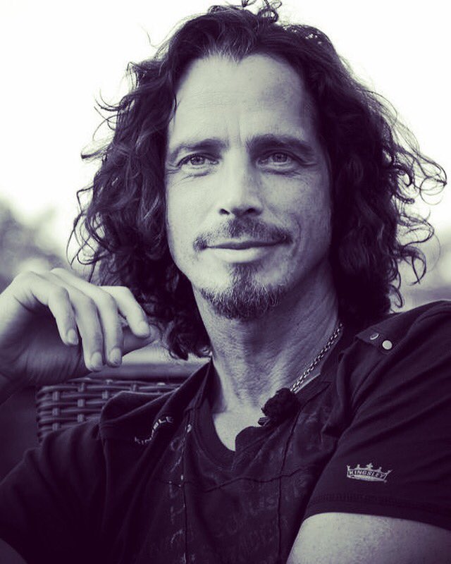 SOLGALVEZ's tweet photo. 😢 #chriscornell https://t.co/cfHCA3lrHP