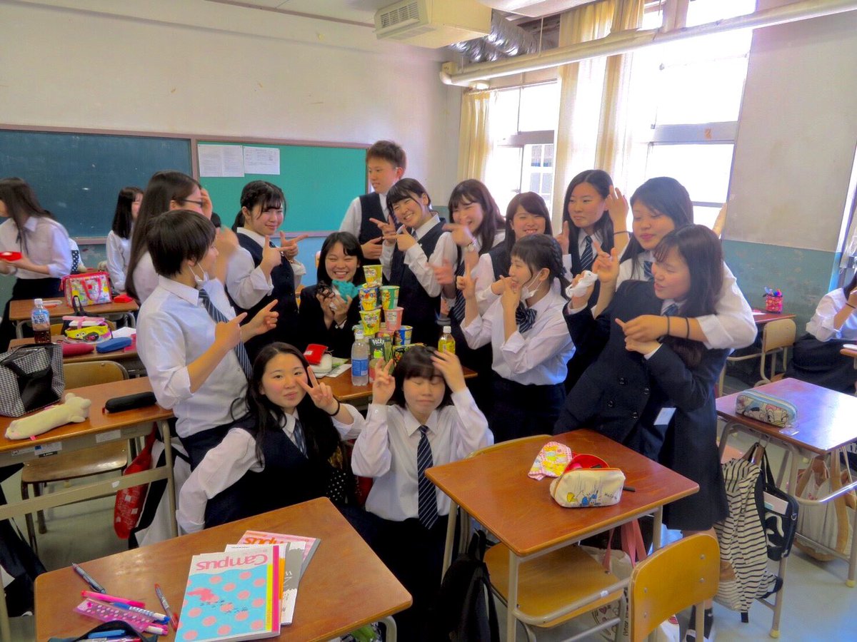kuchi17biru's tweet photo. はっぴーばーすでぃ！！

しずくっち 🌺18さい！！ https://t.co/DGXu9ciYTK