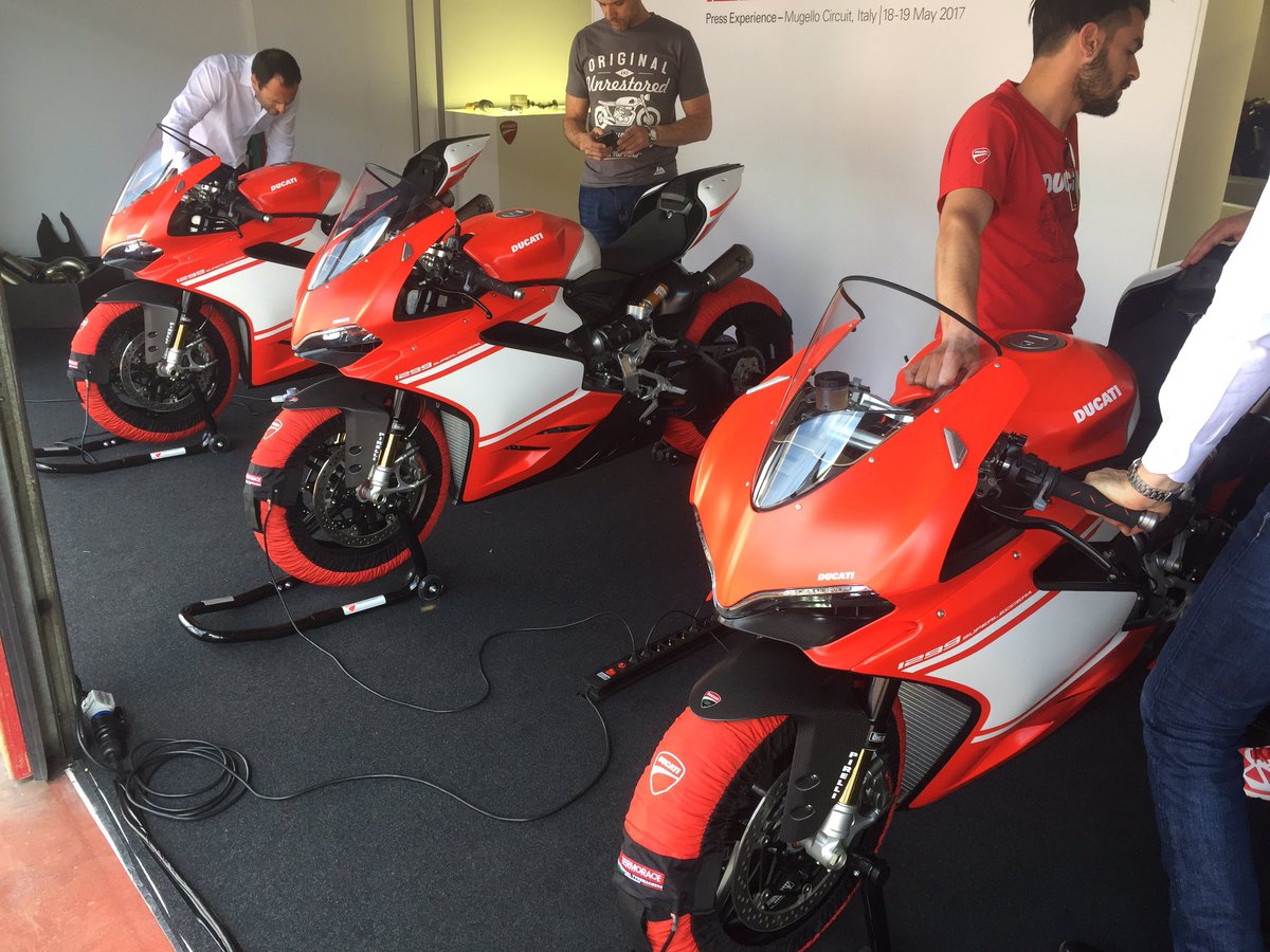 At Mugello Circuit riding the <a href="/DucatiUSA/">Ducati North America</a> #1299superleggera road legal superbike. 220hp, 357lb, $80k and all 500 units produced are pre-sold.