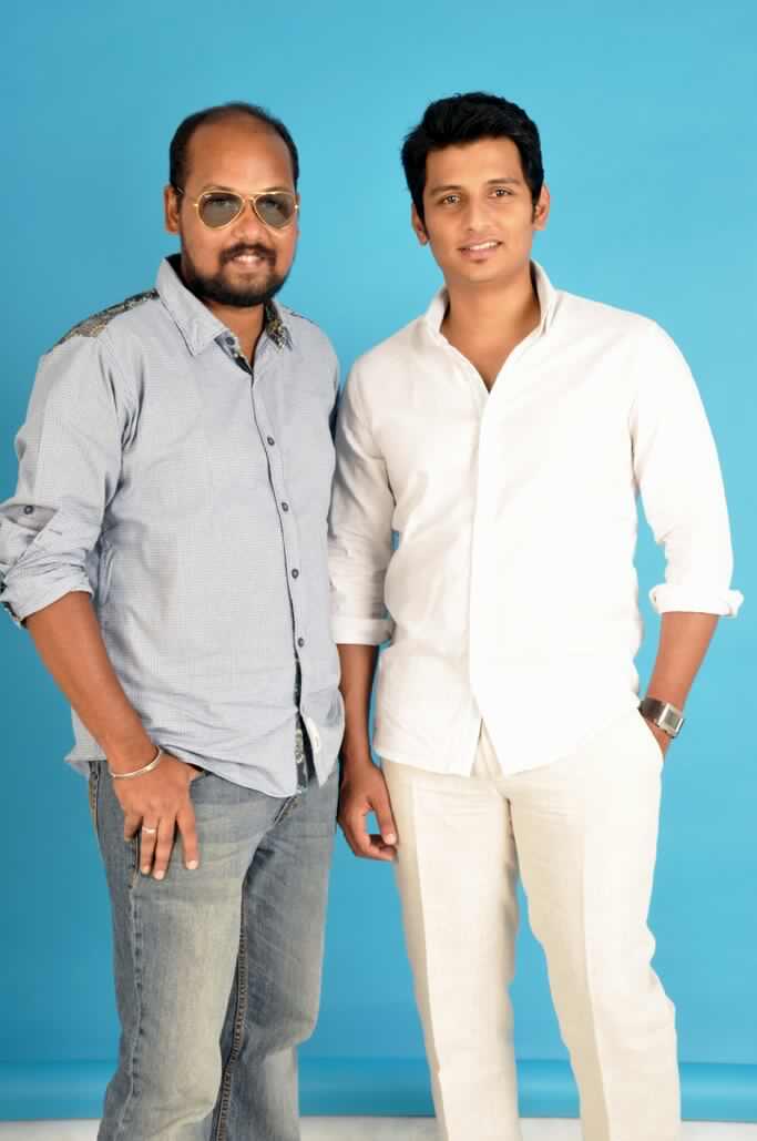 cinemaspicemag's tweet photo. Prayers to @Actorjiiva  &amp; @thenameisike  for the success of #SangiliBungiliKadhavaThorae #Jiiva #SriDivya #Soori #Ike #FoxStar #Atlee https://t.co/iZvkBPrDV0