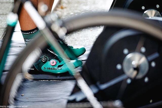 Specialized_MX's tweet photo. Bora Hansgrohe sabe como rodar con estilo #giro100 @borahansgrohe #sworks6 @theboasystem 📷Breakthrough Media https://t.co/j9jZSLs2rj https://t.co/iJvFMpAQkJ