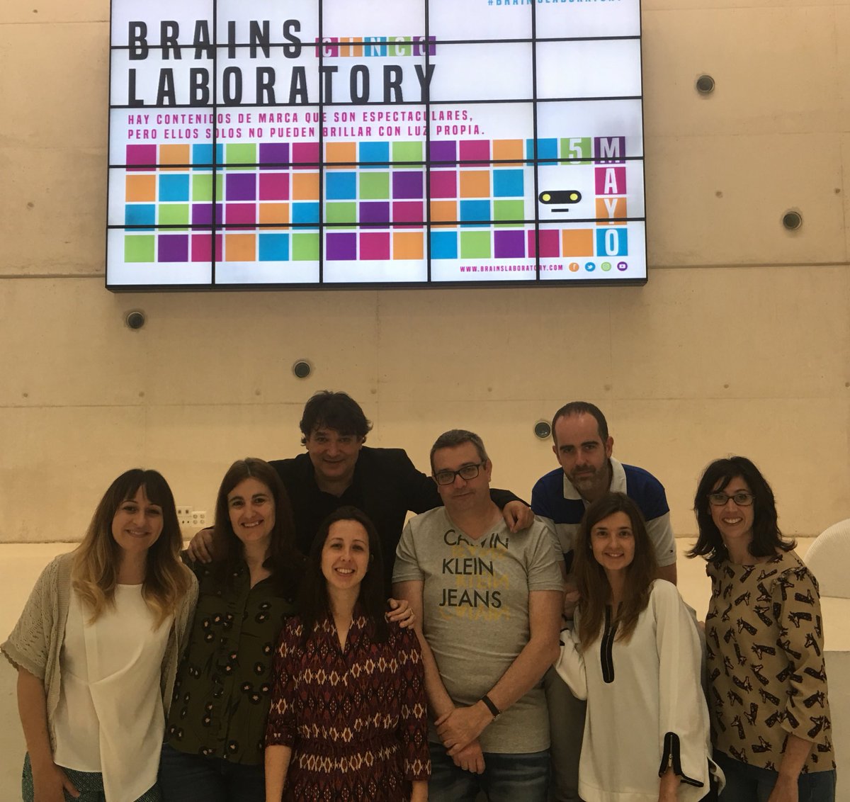 #BrainsLaboratory presenta el formato #FiveLab
<a href="/anamariapinar/">Ana María Pinar</a> <a href="/beatrizchaverri/">Beatriz Chaverri</a> <a href="/idoyabf/">Idoya Barrabés</a> <a href="/Conchita_nd/">Conchitand</a> <a href="/merykingg/">María Rey</a> y los chicos de <a href="/unizar/">Universidad Zaragoza</a>