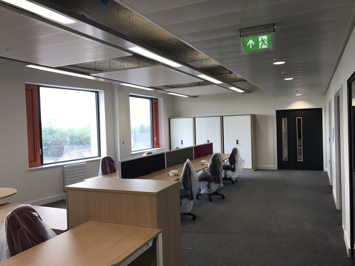 WillMDStewart's tweet photo. Internals coming along nicely at the #AllamMedicalBuilding with the furniture starting to go in! @UniOfHull https://t.co/7qfHT6Eswk