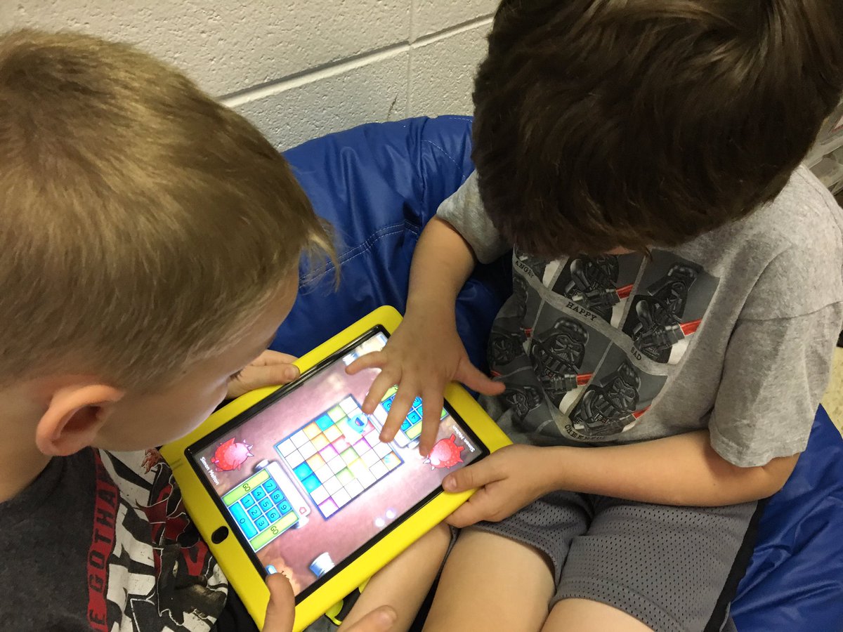 cheehowskiddos's tweet image. Fun in math centers with Door 24 PLUS!@Bostonkidscount @CurriculumAssoc