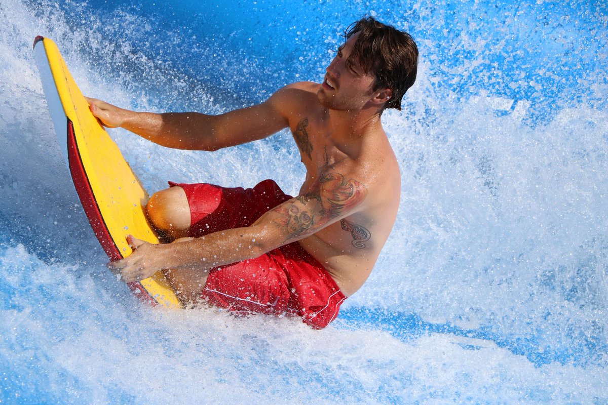 FlowRiderInc's tweet photo. Attract the teen market & keep them coming back for more with a #FlowRider attraction #GoWithTheFlow #FlowDifference https://t.co/t7resBv0Dk https://t.co/Xys9KF8x1k