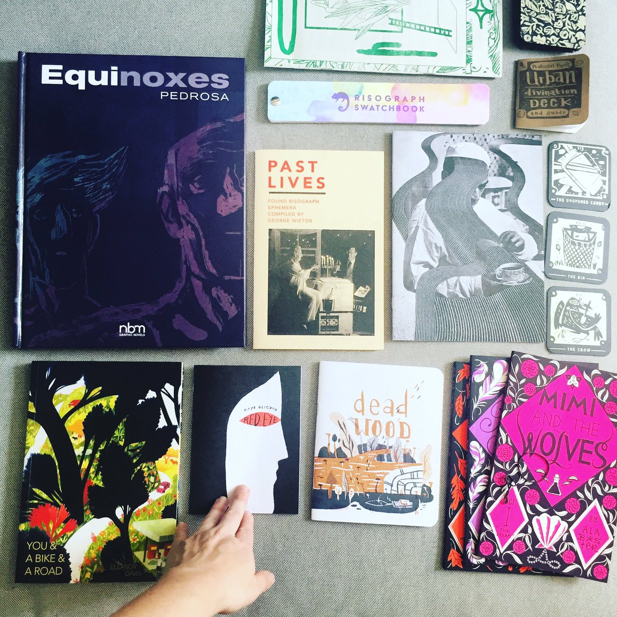 BugWithAPen's tweet photo. On my Instagram stories I went through my #TCAF2017 haul! If you wanna hear me sniffle & talk abt comics find me at https://t.co/i0bJR0U1GY https://t.co/id5QoEcKgH