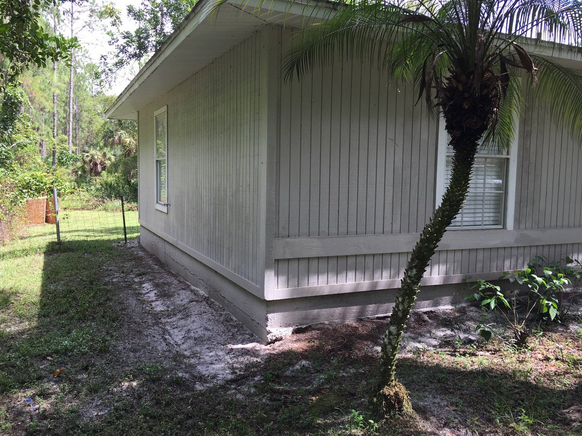 ESstucco's tweet photo. Wood Siding Repaired On Residential Home | Naples, FL
https://t.co/hm18OABrK4 https://t.co/YP8dDcaLbI