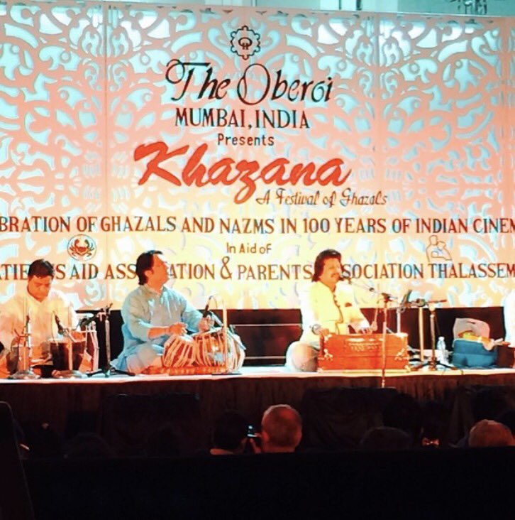 brianlobo21's tweet photo. An act of kindness through music #CSR #Charity #Khazana #TheRegalRoom @TridentMumbai @TridentHotels #TridentExperiences https://t.co/5GvcZde0i3