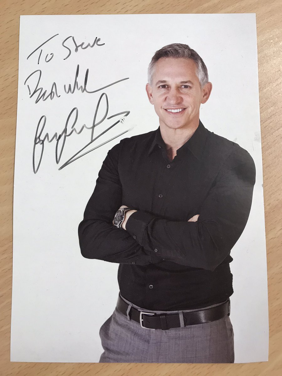 SteveFowler's tweet photo. Moving office this weekend - so it's a sad farewell to @GaryLineker. Or should I take him with me?
Like for keep, RT for ditch old jug ears! https://t.co/KjaETxLDWp
