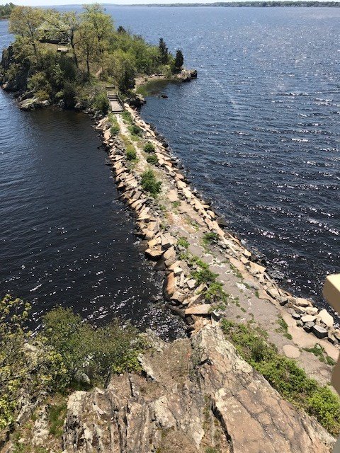 TThompsonRI's tweet photo. Squantum Club was ideal spot to discuss fundraising initiatives and strategy with Bayside YMCA Council Chair Jeff Barton & Heather.#gpymca https://t.co/H8VBZGSSjv