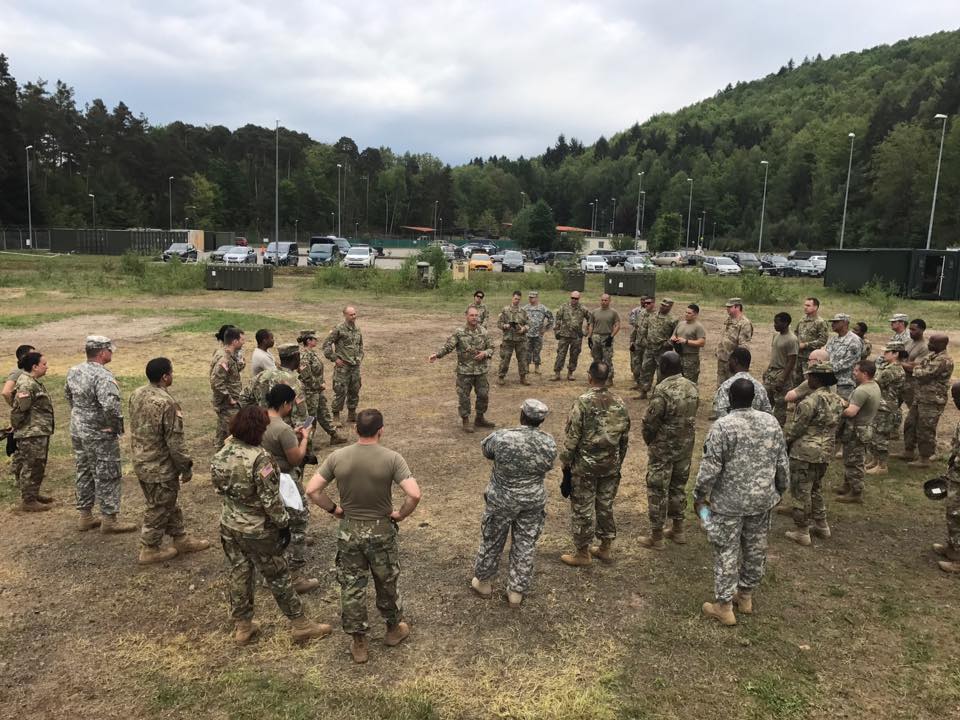 7thMSC's tweet photo. Operations SGM Mark Fluckiger and CSM Raymond Brown give a 'job well done' to fellow members of the 7th MSC! https://t.co/uUSiERBZBV