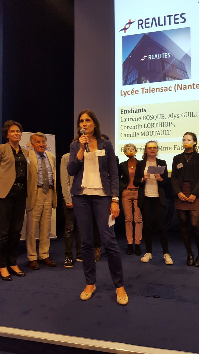 realites's tweet photo. @LyceTalensac @AJE_nationale @realites reçoit le prix de « responsabilité sociétale de l’entreprise » remis par @AJE_nationale pour le Challenge Jeunesse Entreprise ! 🏆😀 https://t.co/vBU4RhKgIT