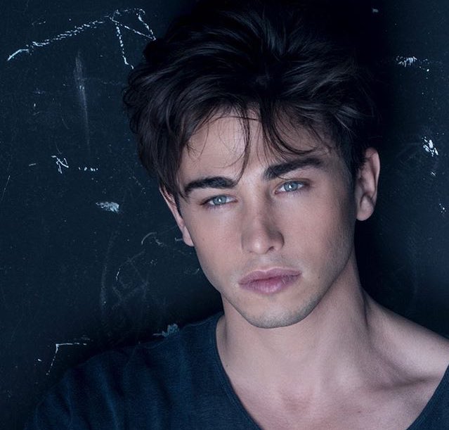 Quando sono
sovrappensiero
significa 
che ti penso
due volte.