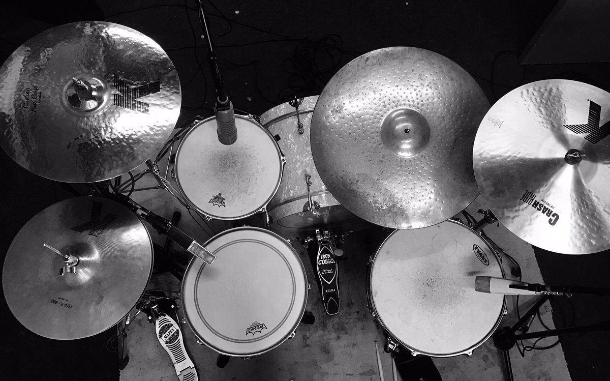 weareDOWNLOVE's tweet photo. Mmm #newcymbals sounding good @Sound_Savers thanks @WembleyDrums https://t.co/tQOftYZ4Hf