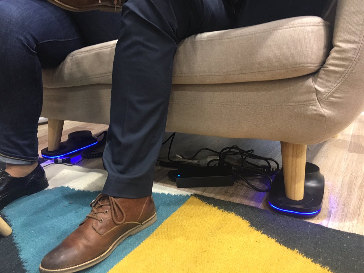 Zagatub's tweet photo. L'expérience 4D dans votre salon est à tester sur le stand Maison Connecté by #Zagatub au salon Maison&amp;Travaux https://t.co/Gwhba971Q2