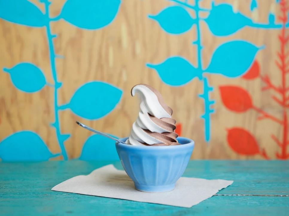 Ice cream weather is here! My latest for <a href="/FoodNetwork/">Food Network</a>: Best soft serve shops from coast to coast bit.ly/2riVF0r