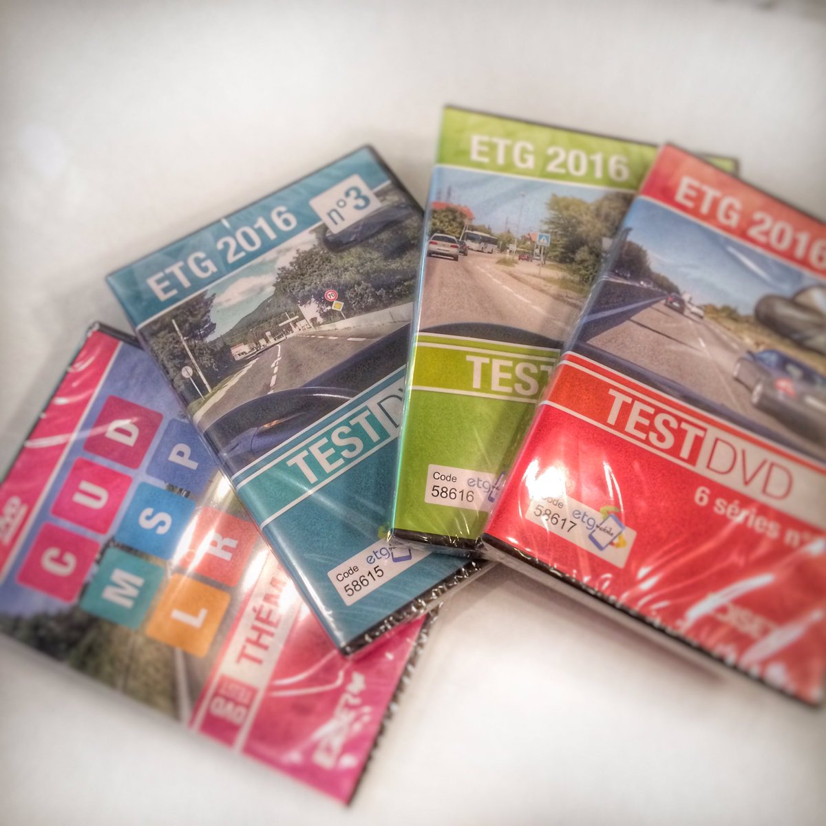 groupevert's tweet image. Nos nouveaux tests de code sont arrivés! #codedelaroute