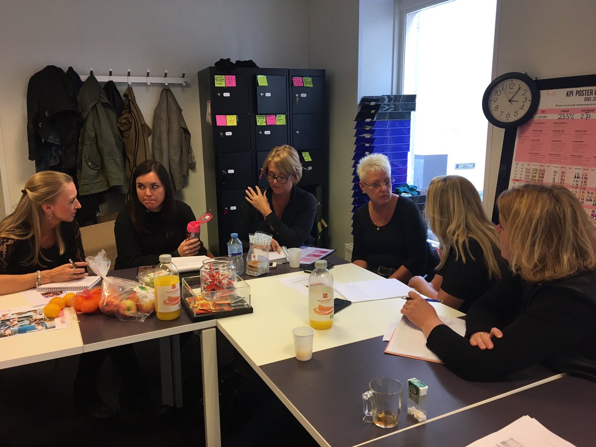 Great meeting with region 4
We are ready 👊🏻 #hunkemöller #hkmfun #hkmacademy @Dimitri_HKM <a href="/P_Mountford/">Philip Mountford</a> <a href="/Vi_Patel1/">Vi Patel</a> <a href="/AlmeidaHkm/">MichelleAlmeidaHKM</a> <a href="/ShiraBijlsma/">Shira Bijlsma</a>