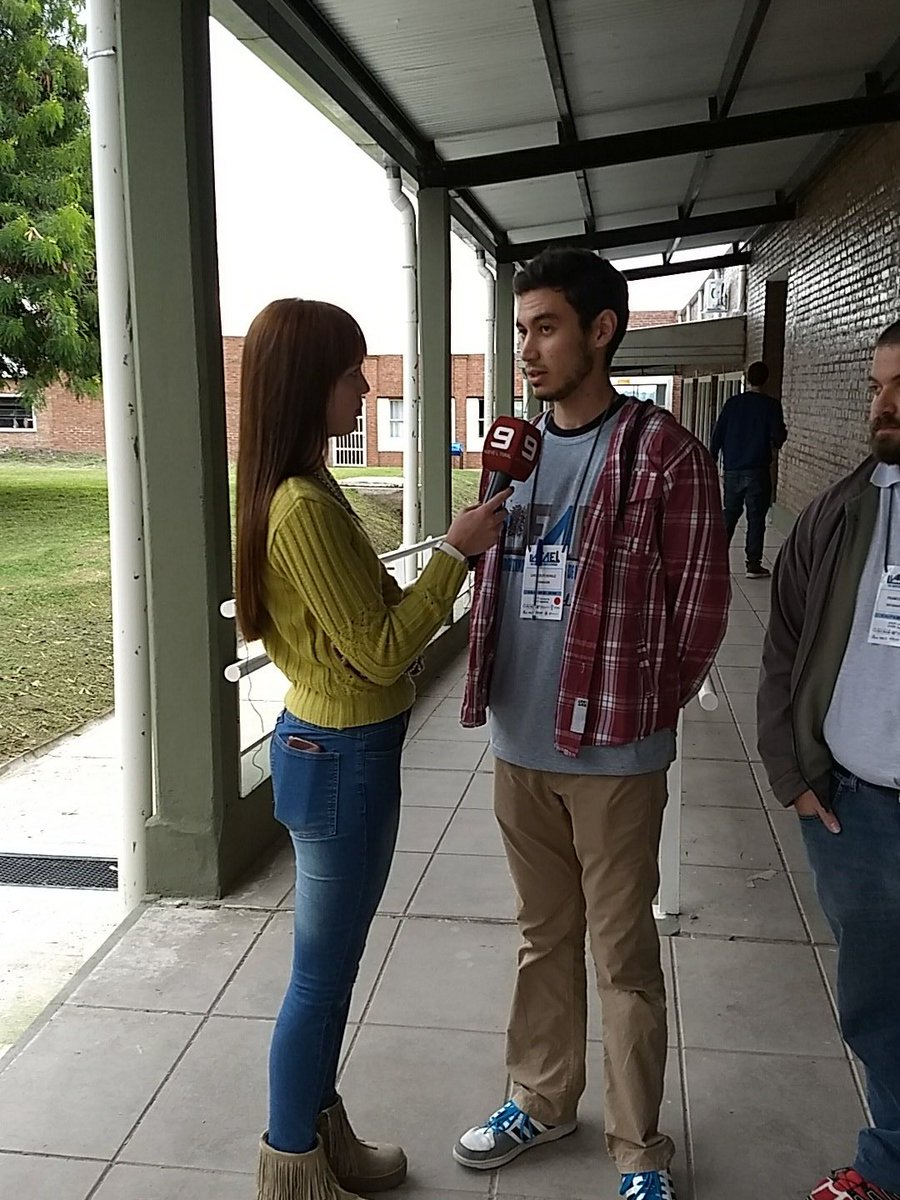 iv_faei's tweet photo. El canal 9 con nuestro presidente del foto #Faei #IVFaie #onFaei https://t.co/hnAwuIf4QS