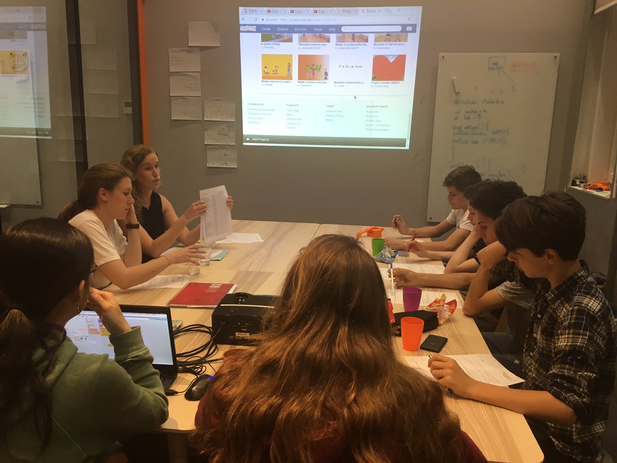 DanielaGuengant's tweet photo. Le jury de l' #UNICEFCodingChallenge se passe ici à @MagicMakersAt avec @UNICEF_france #jesuismaker https://t.co/iJEspqGbTF