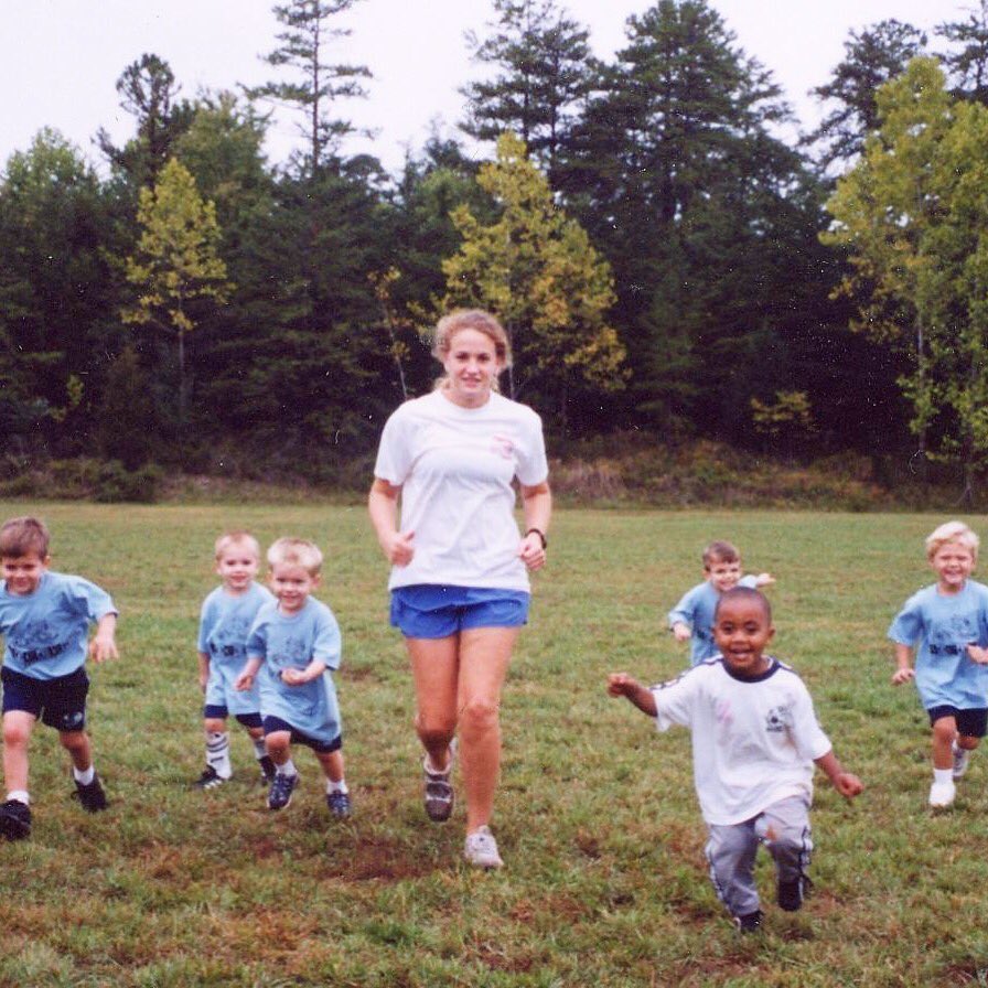Runner into summer like... 🏃‍♀️💨 #tbt #uva #student #volunteers