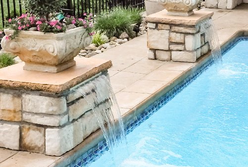 Ever wonder why waterfalls are still the definitive waterfeature for pools? Learn why: ow.ly/NdQ430bkvuP #Sponsored
