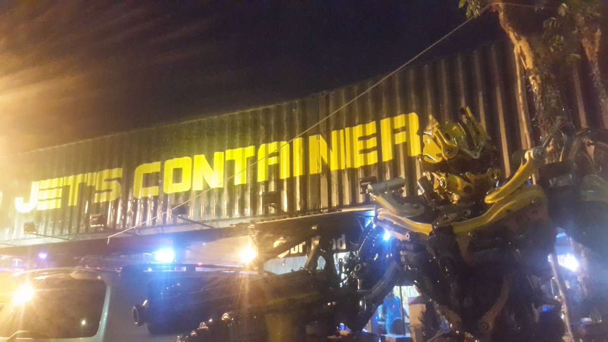 chamnanmuon's tweet photo. Welcome to #PhnomPenh, #Cambodia my #LGSummit16 friends, @Shirni - #LocalGuides from 🇲🇾. Hope to meet again in the state at #LGSummit17. https://t.co/d53dBCJLMc