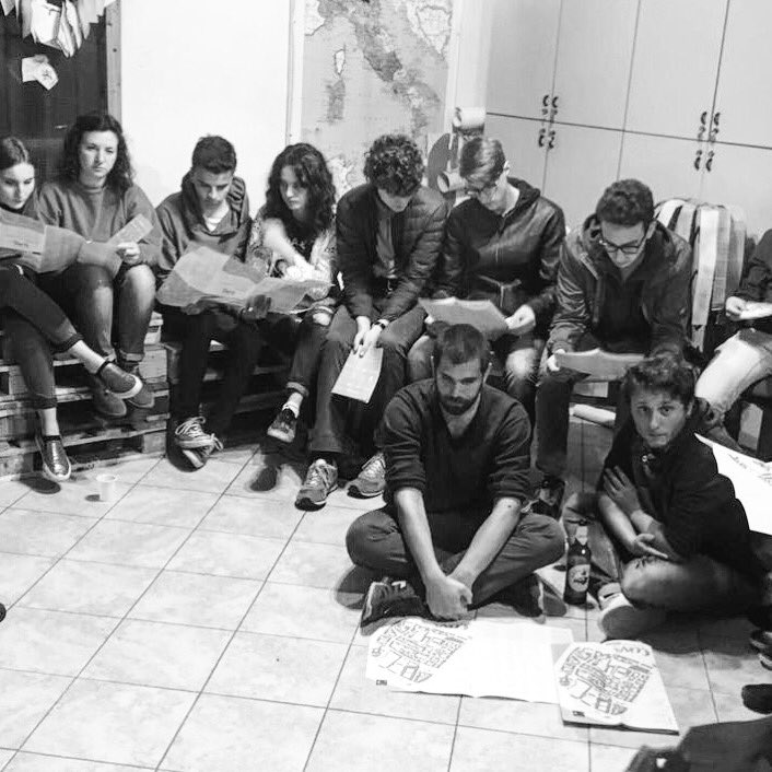 distrettoA's tweet photo. i giovani hanno tanto da insegnare! scout e liceali nel nostro magico staff! #Cifaenza17 #distrettoA #Ciweekend https://t.co/hQFvE2dnoN